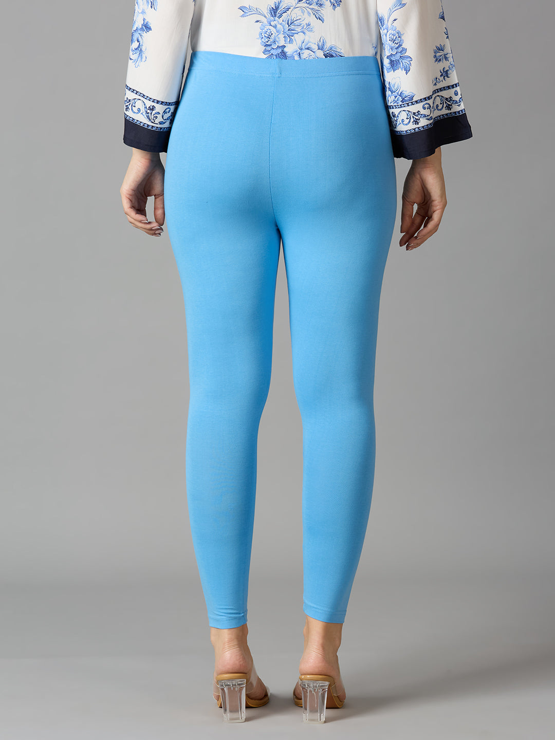 BLUE LEGGINGS